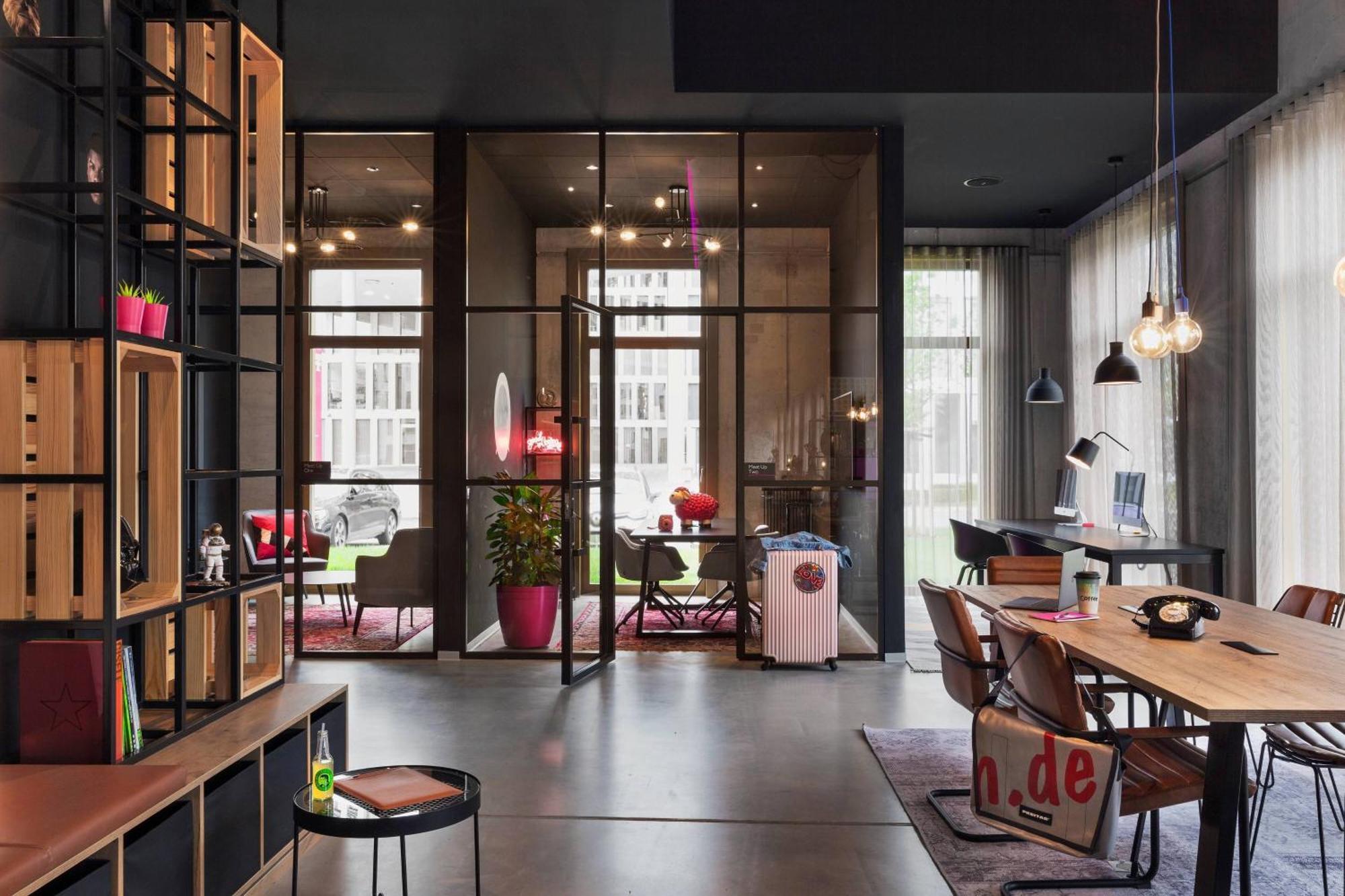 Moxy Darmstadt Eksteriør bilde