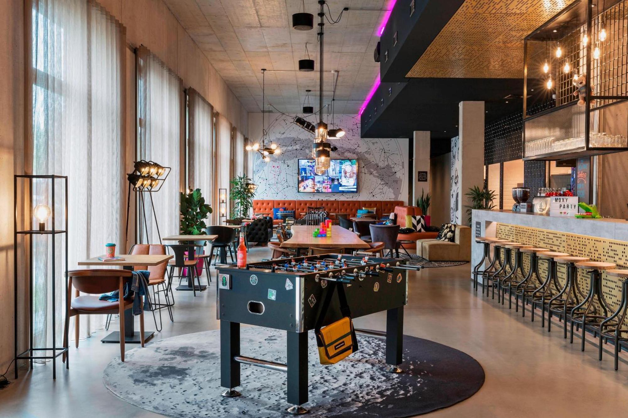Moxy Darmstadt Eksteriør bilde